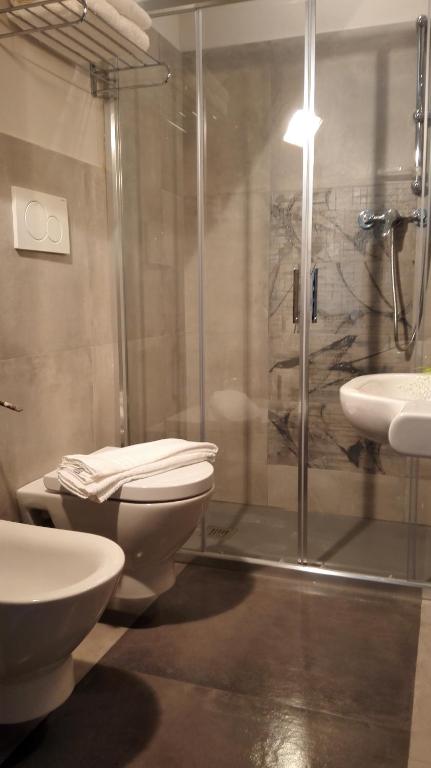 Koupelna v ubytování Hotel Sandra