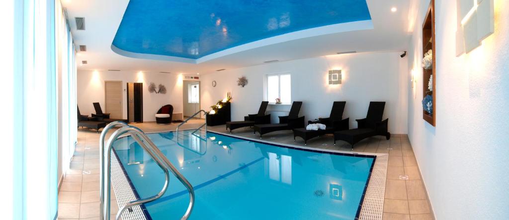 Bazén v ubytování Hotel Garnì Corallo nebo v jeho okolí