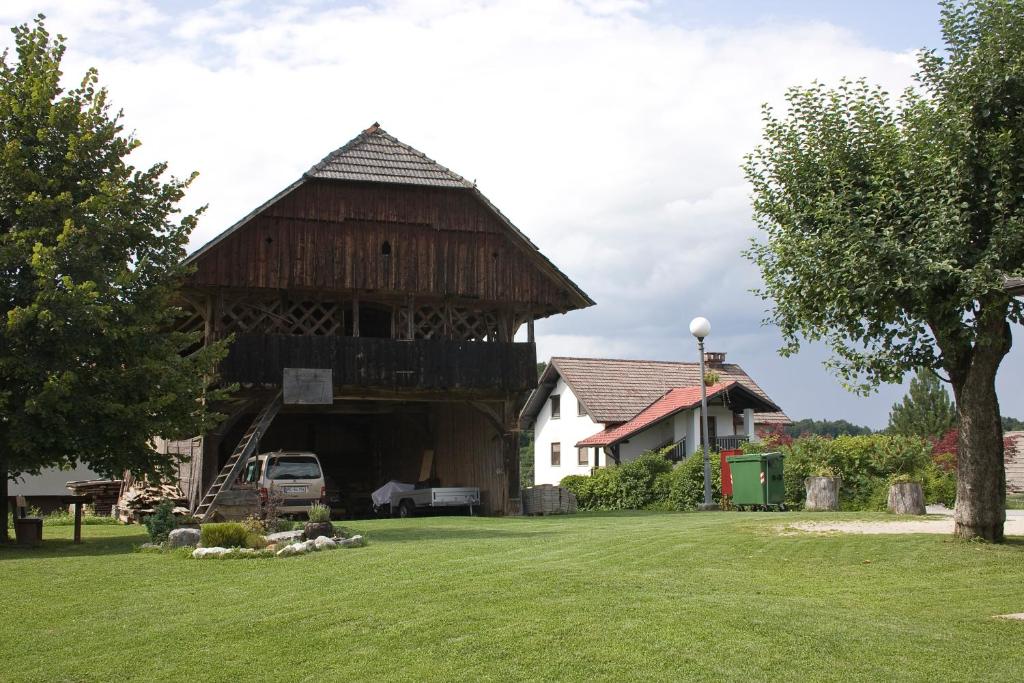 Zahrada ubytování Apartma Obrh