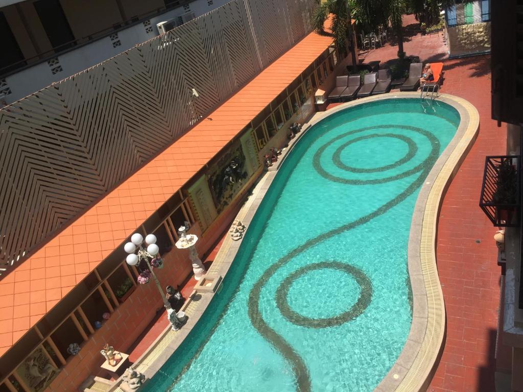 Bazén v ubytování Wannara Hotel Hua Hin nebo v jeho okolí