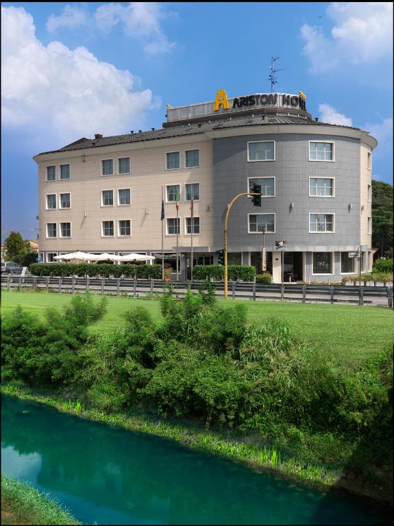 Hotel Ariston