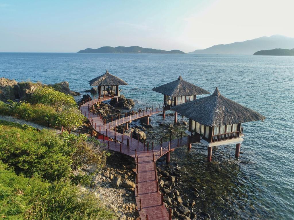 Oceanfront villa Nha Trang voucher