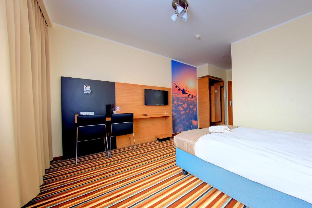 Μια τηλεόραση ή/και κέντρο ψυχαγωγίας στο Auto Port Renice