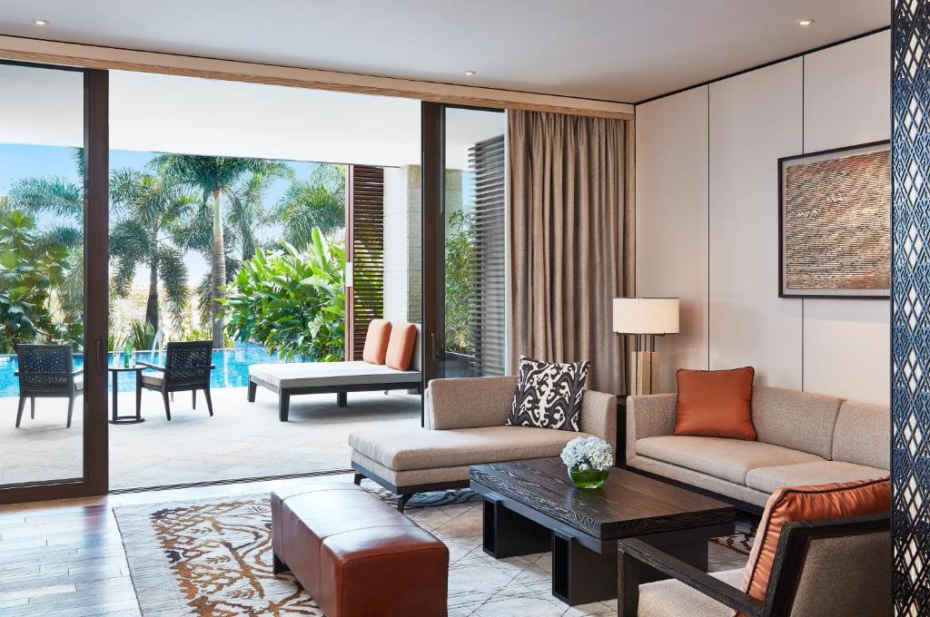 Grand Hyatt Sanya Haitang Bay Resort and Spa - Deluxe King Pool Suite