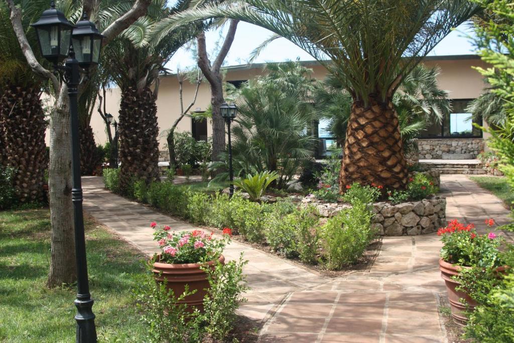 Zahrada ubytování Torre San Vito Hotel Villaggio