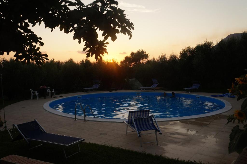 Bazén v ubytování Hotel Maremonti nebo v jeho okolí