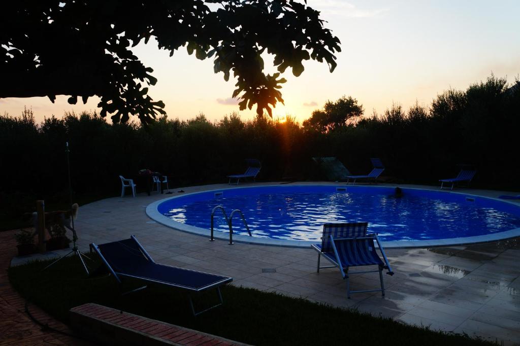 Bazén v ubytování Hotel Maremonti nebo v jeho okolí