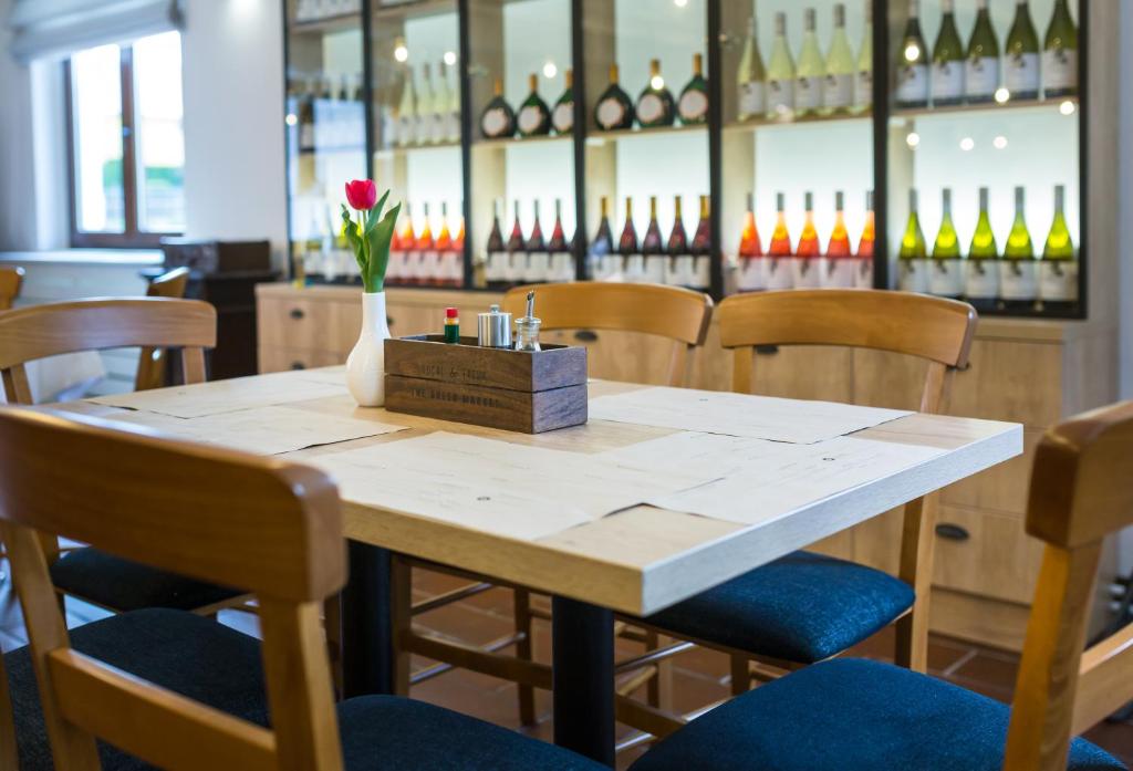 Restaurace v ubytování Borbarátok Panzió