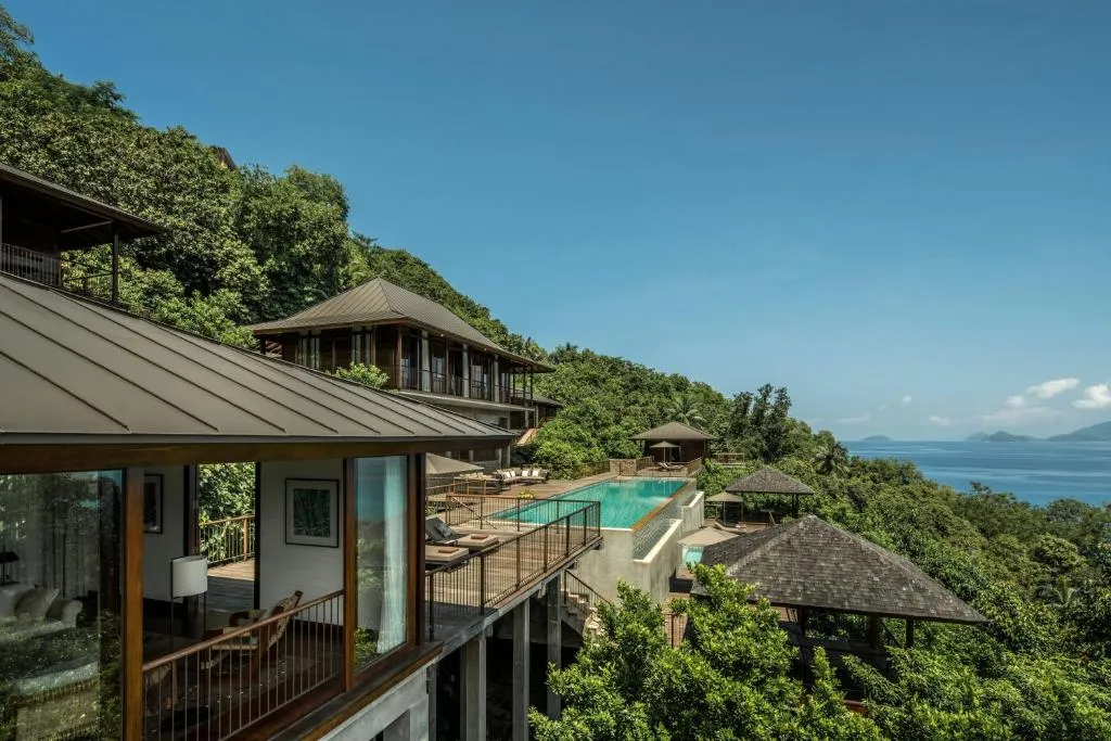Four Bedroom Residence Villa with four king beds