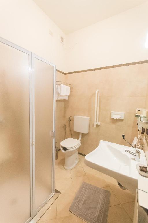 Koupelna v ubytování Stilhotel