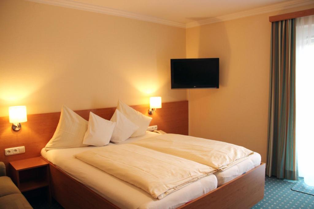 Hotel-Pension Falkensteiner - 8