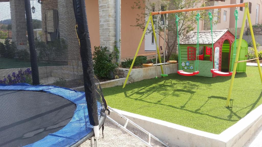 Herní místnost nebo prostor pro děti v ubytování Apartments Ori