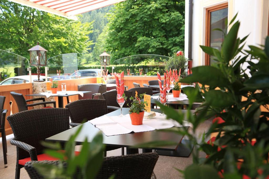 Restaurace v ubytování Postgasthof, Hotel Rote-Wand