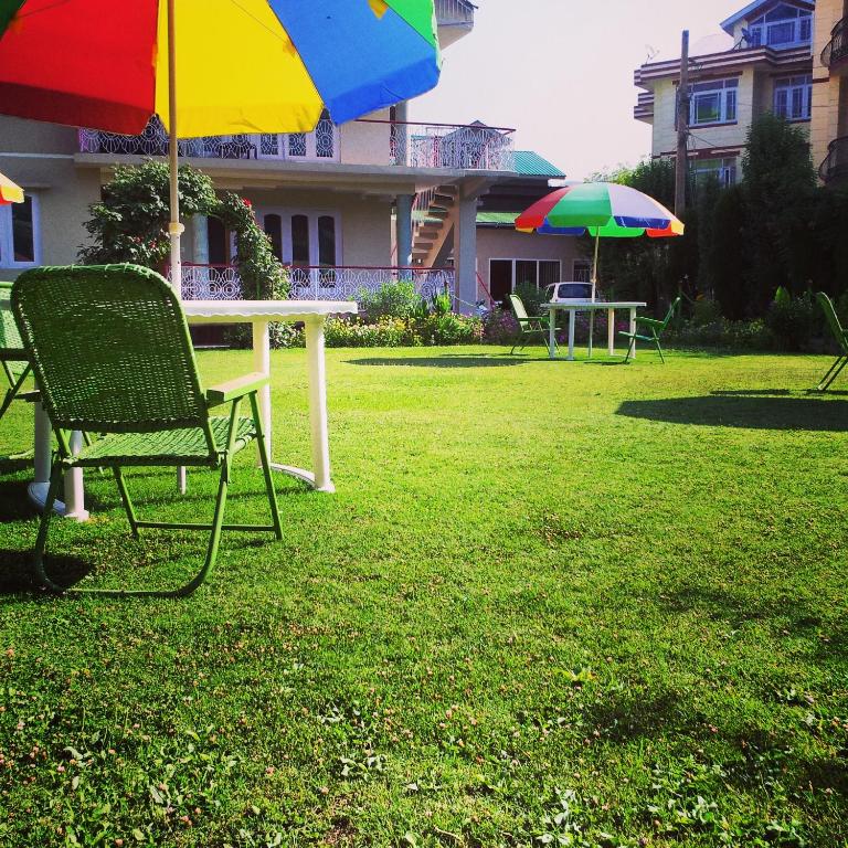 Zahrada ubytování Ikraam Inn Bed & Breakfast