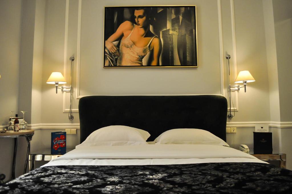 Letto o letti in una camera di Andromeda Hotel Thessaloniki