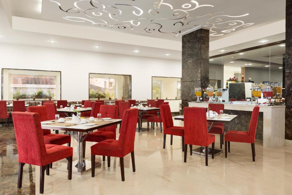 Restaurace v ubytování Ramada Jamshedpur Bistupur