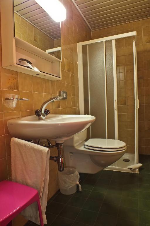 Koupelna v ubytování Hotel Garni Centro