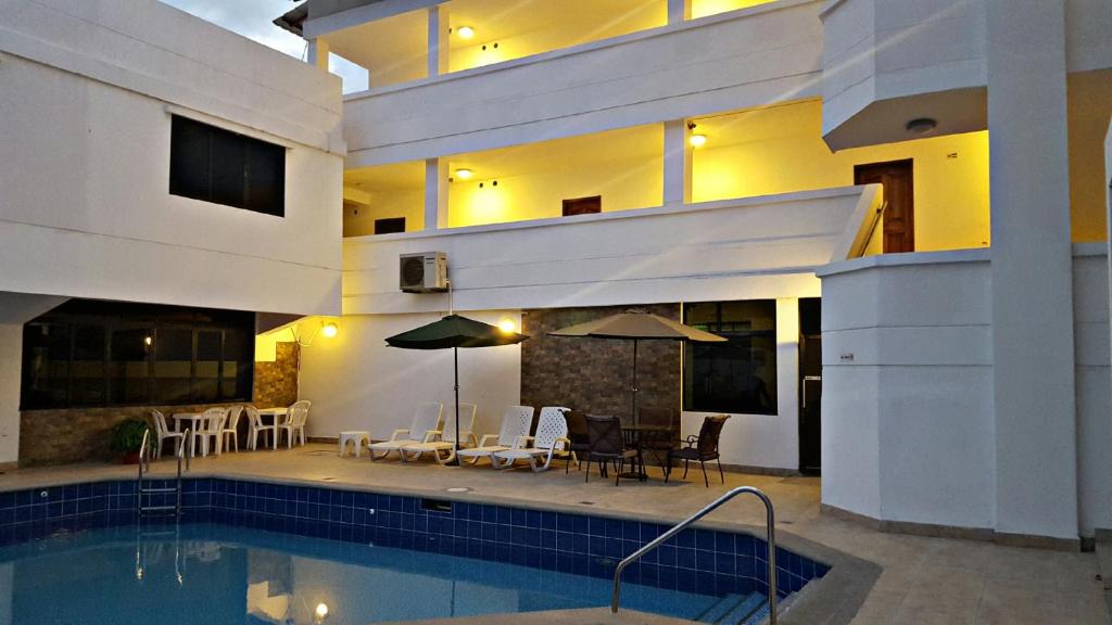 Bazén v ubytování Buenavista Place Hotel nebo v jeho okolí