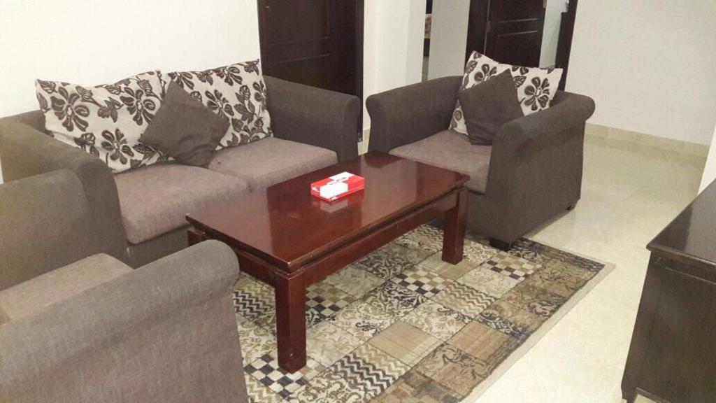 Istumisnurk majutusasutuses Gulf Crown Hotel Apartment