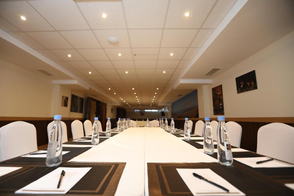 Konferenční prostory v ubytování Bidwood Suite Hotel