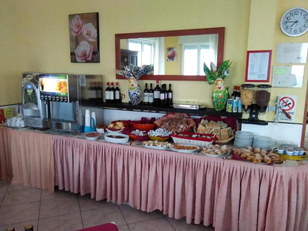 Jídlo v hotelu nebo okolí