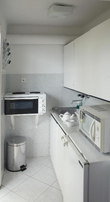 A kitchen or kitchenette at Lidó Társasnyaraló