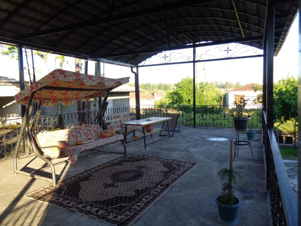 Patio nebo venkovní prostory v ubytování Guest House Levan II Dadiani