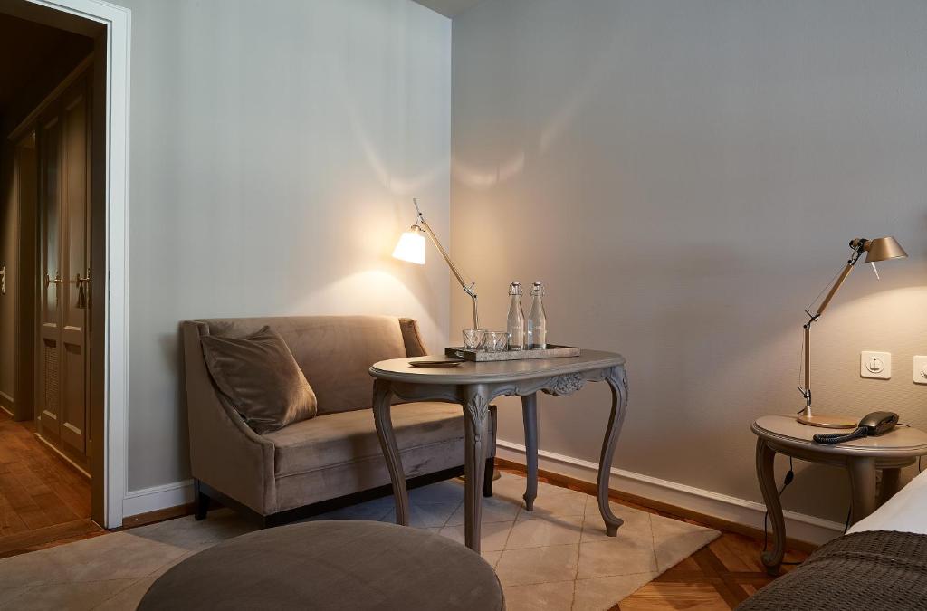 Posezení v ubytování Boutique Hotel La Couronne