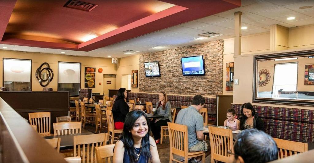 Travelodge by Wyndham Edmonton West - Resim 39