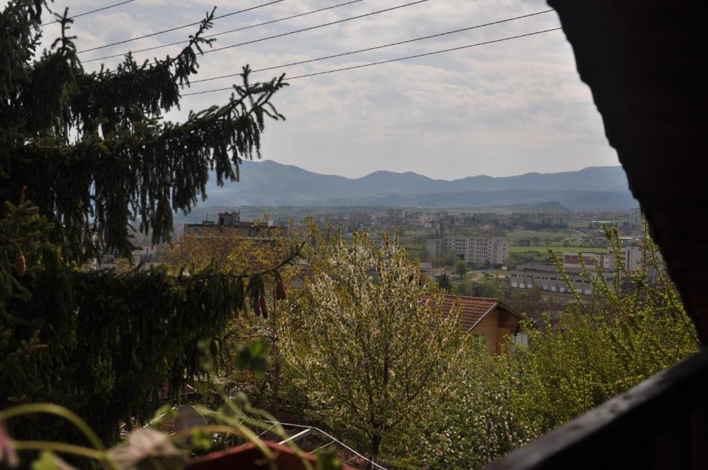 A general mountain view or a mountain view taken from the holiday home