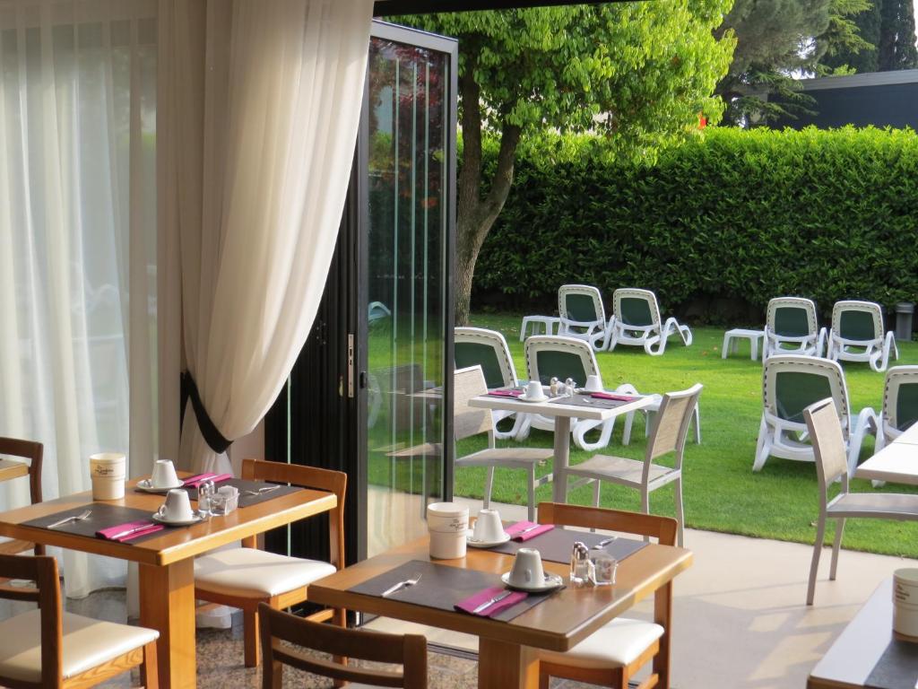 Zahrada ubytování Hotel Villa Claudia