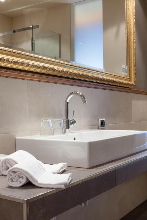 Kúpeľňa v ubytovaní Romantik Hotel Santer