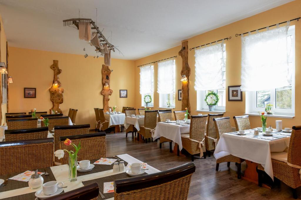 Restaurace v ubytování Hotel Zum Harzer