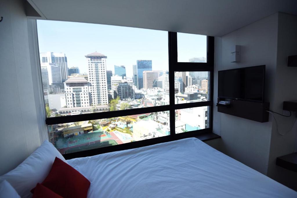 57 Myeongdong Hostel photo