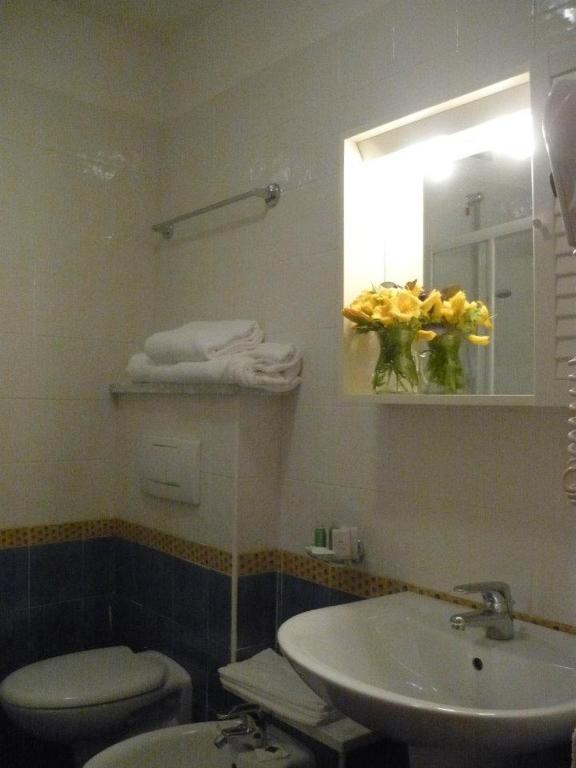 Koupelna v ubytování Hotel Lily