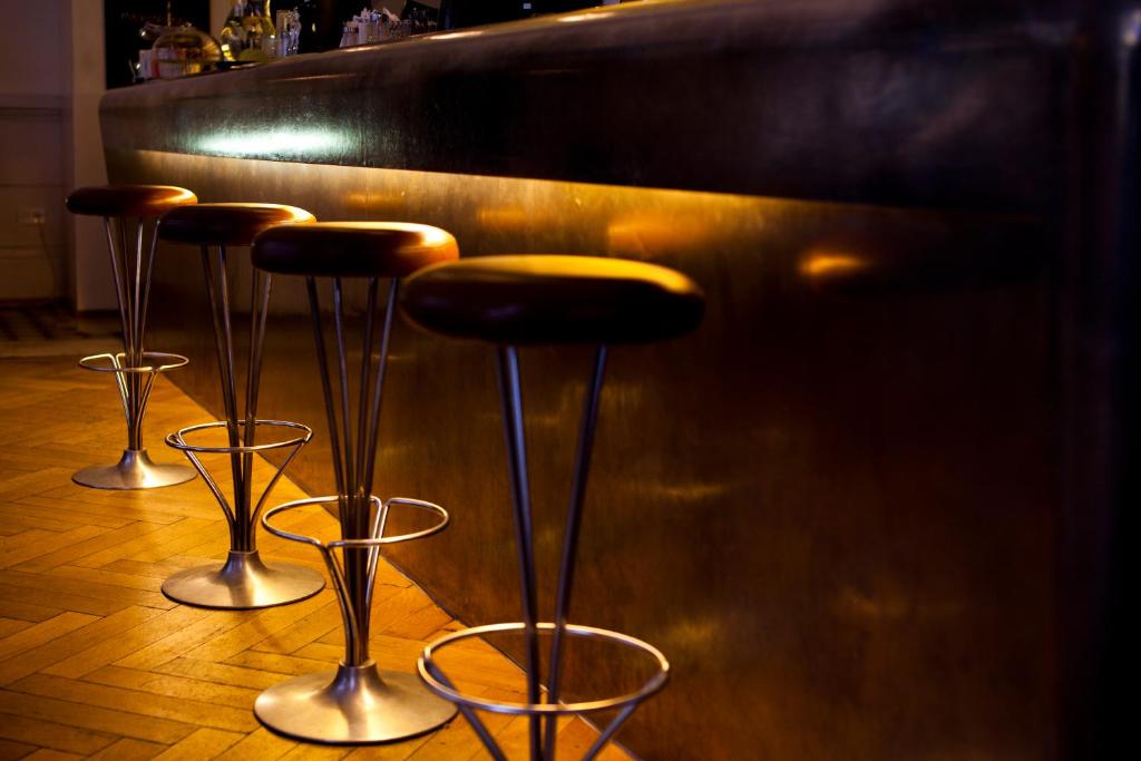 Lounge nebo bar v ubytování Gasthaus zum Guten Glück