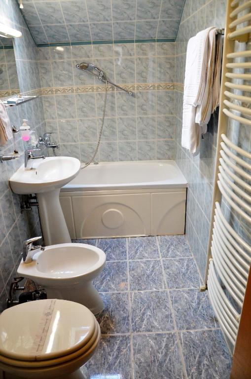 Koupelna v ubytování Hotel Sunce Sarajevo Vogosca