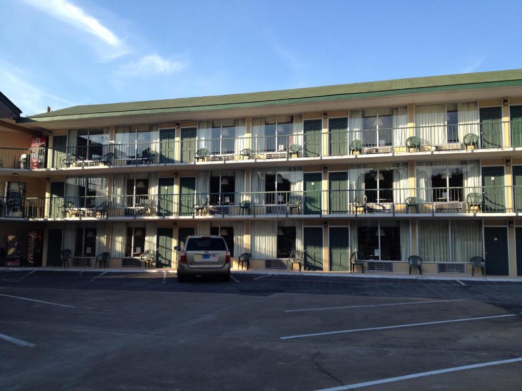 Green Valley Motel photo