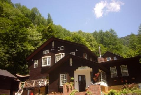 Budova, kde se bed and breakfast nachází