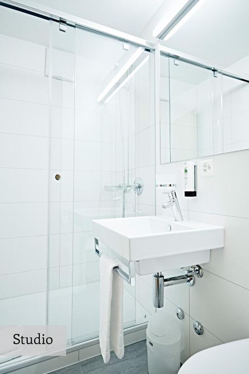Koupelna v ubytování Serviced Apartments by Solaria