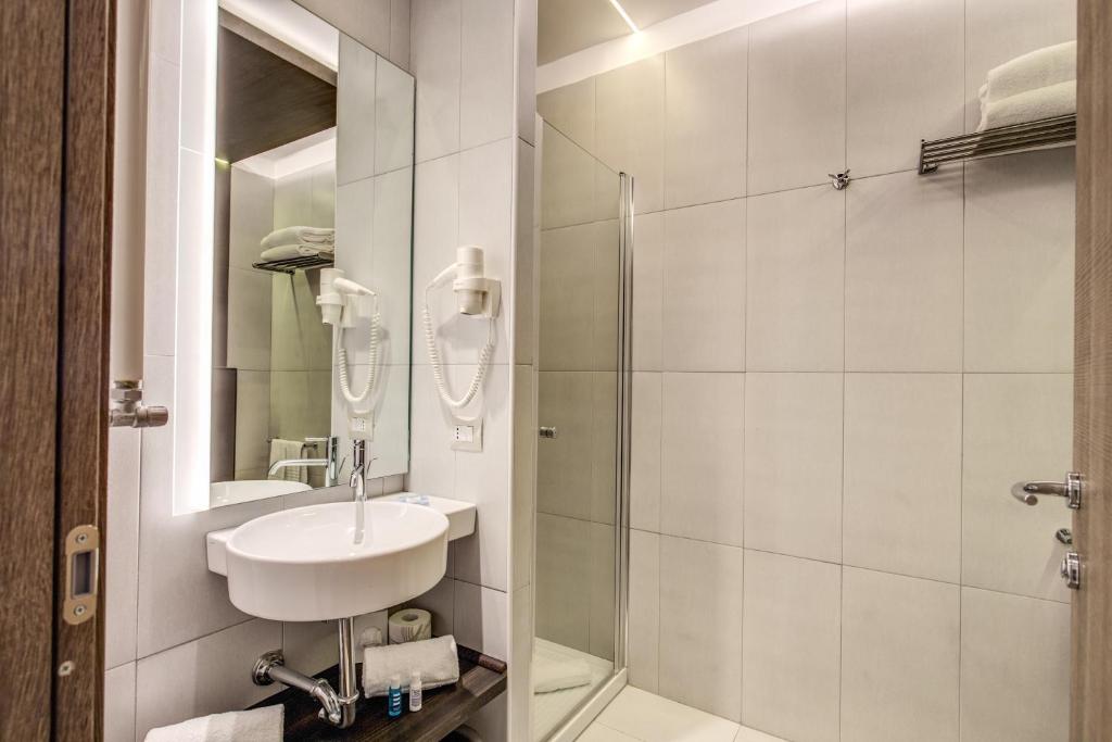 Koupelna v ubytování Warmthotel
