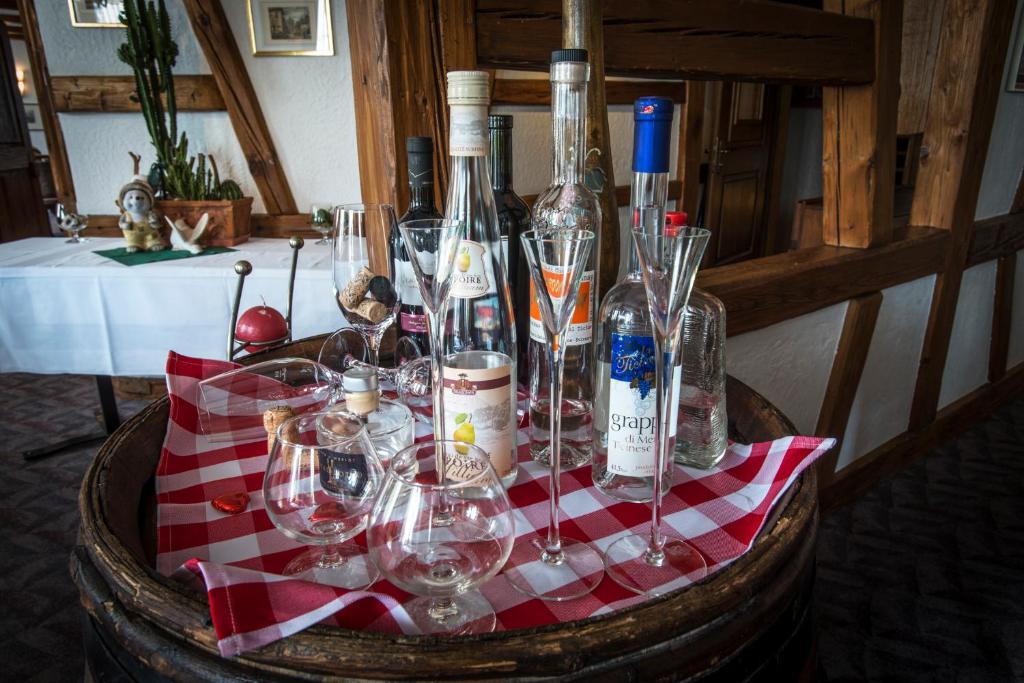 Nápoje v ubytování Hotel-Restaurant Weisses Kreuz