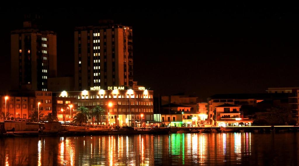 Nespecifikovaný výhled na destinaci Olbia nebo výhled na město při pohledu z hotelu