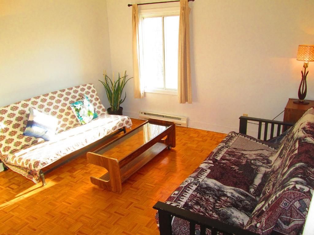 Apartment by Old Sainte Rose Available for 32 Nights Minimum, Sainte
