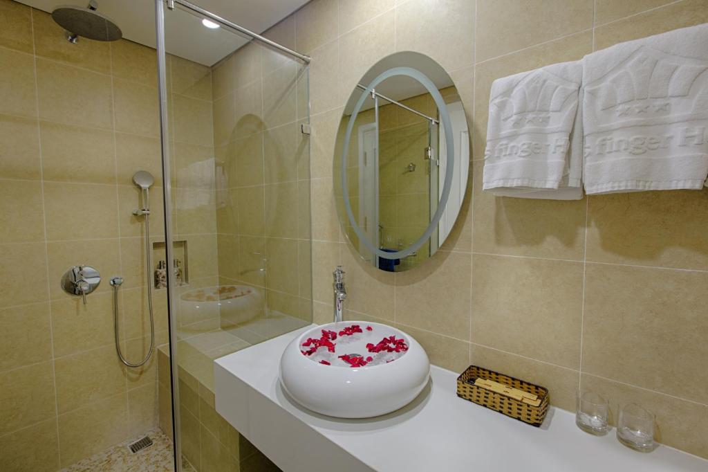 Phòng Deluxe 2 Giường Đơn Nhìn ra Một góc Biển