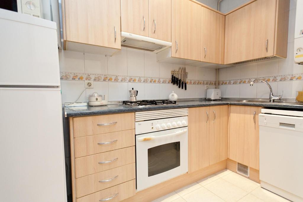 Kuchyňa alebo kuchynka v ubytovaní Penthouse Vallespir