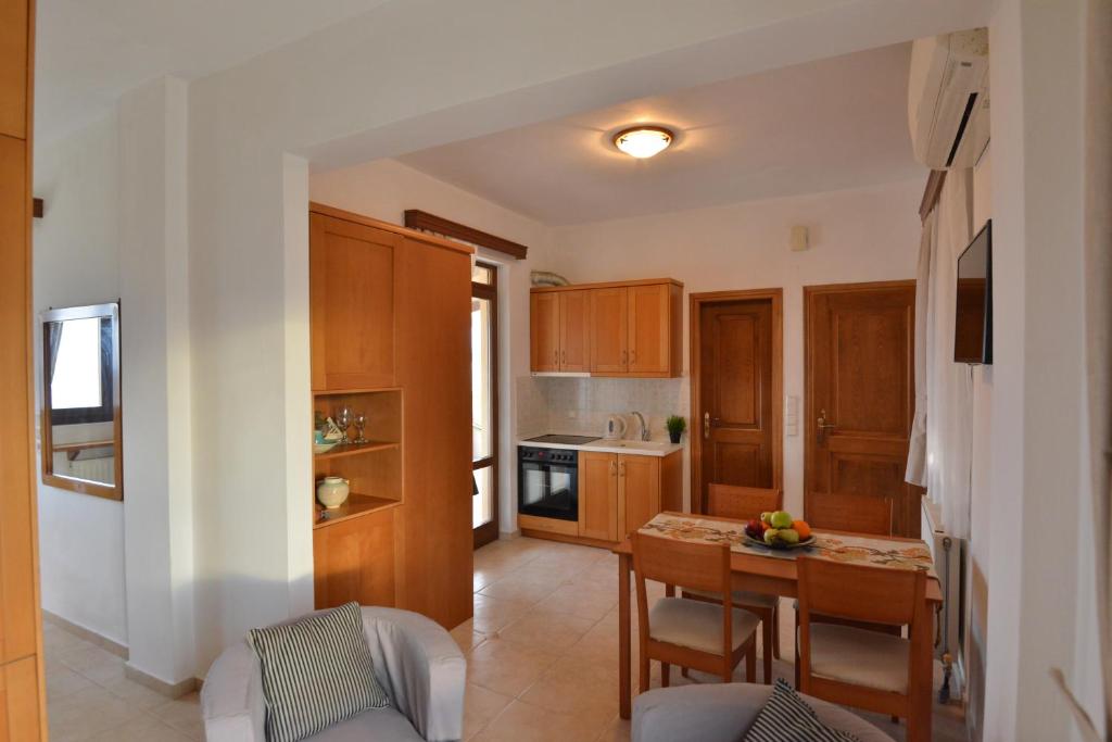 A kitchen or kitchenette at Casa Nerium