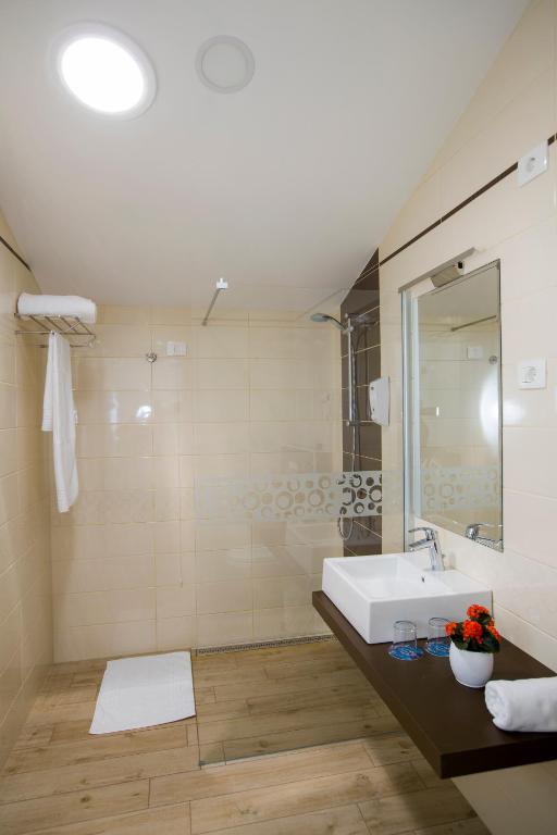 Koupelna v ubytování Apartma Grže