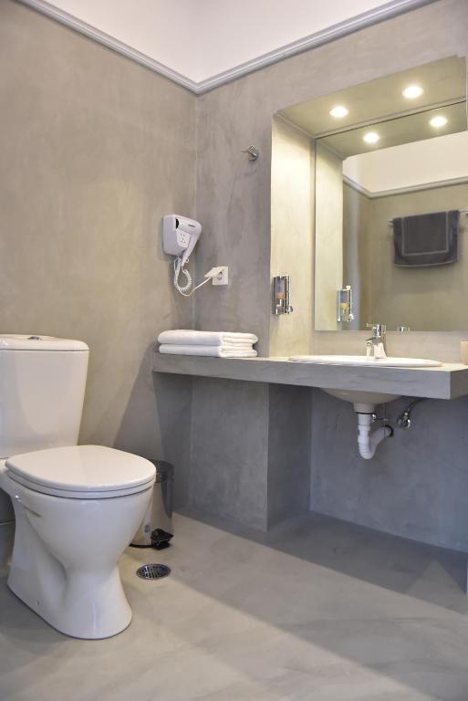 Douskos Guesthouse - 18