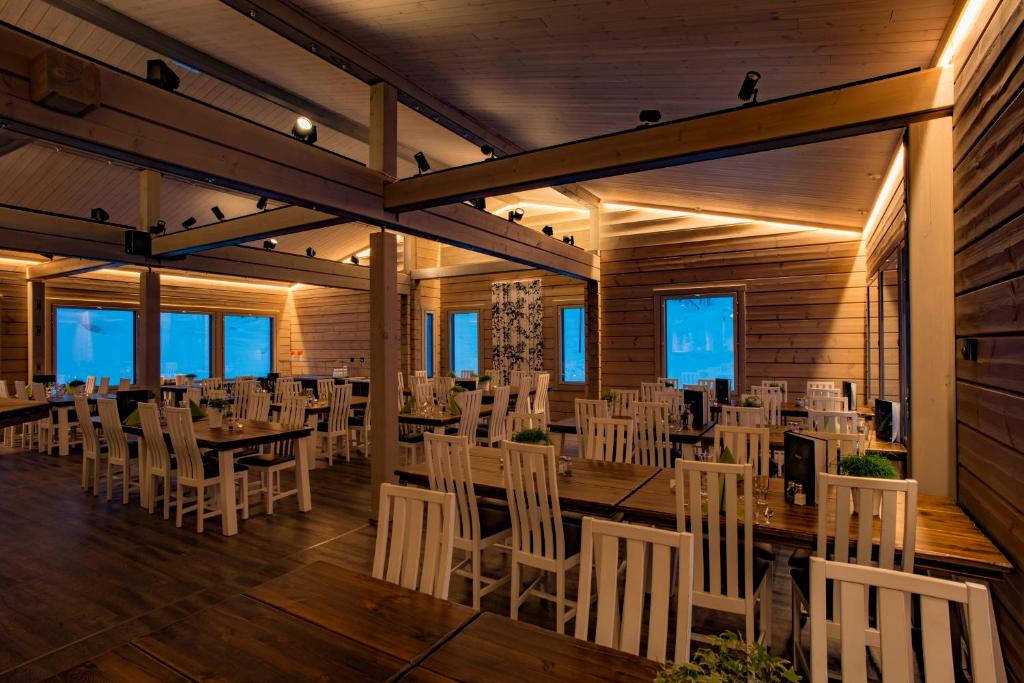 Restaurace v ubytování Valkea Arctic Lodge